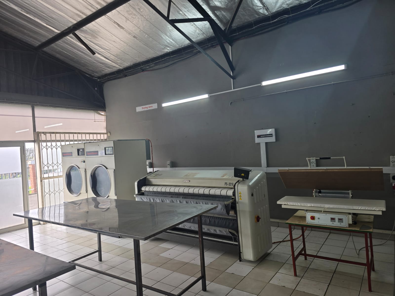 Industrial washing facility