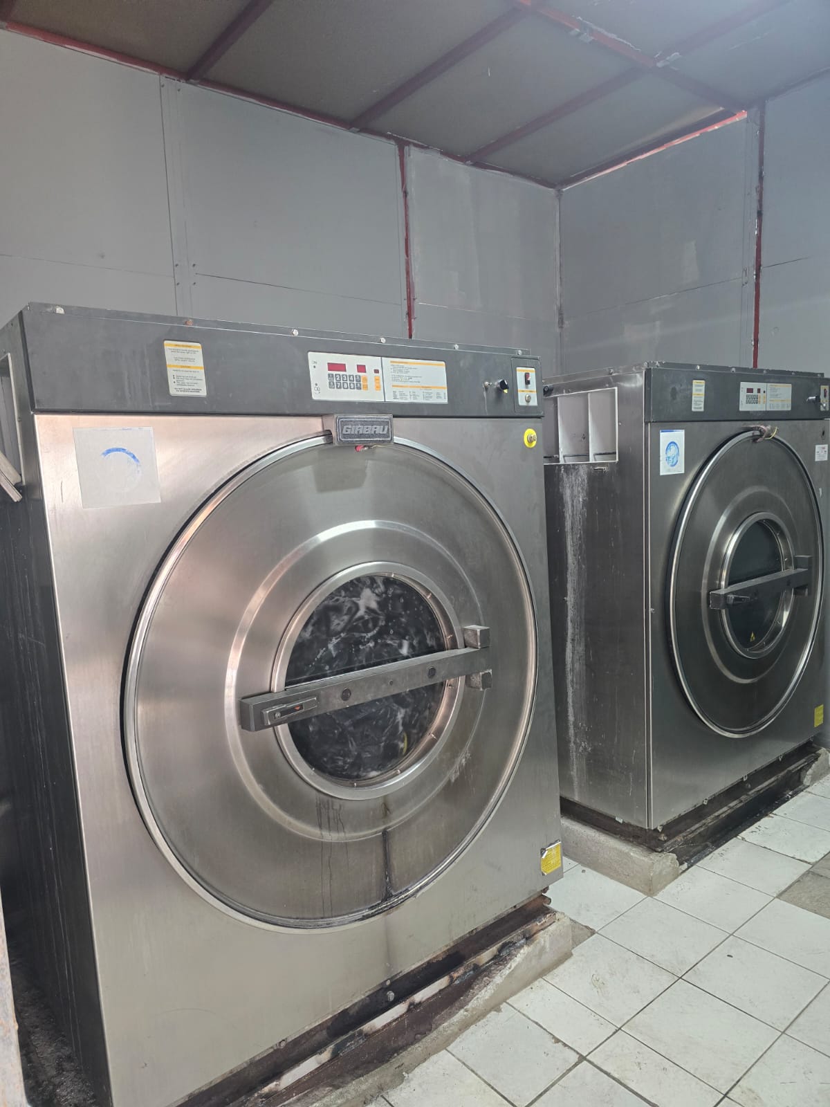 Industrial laundry facility